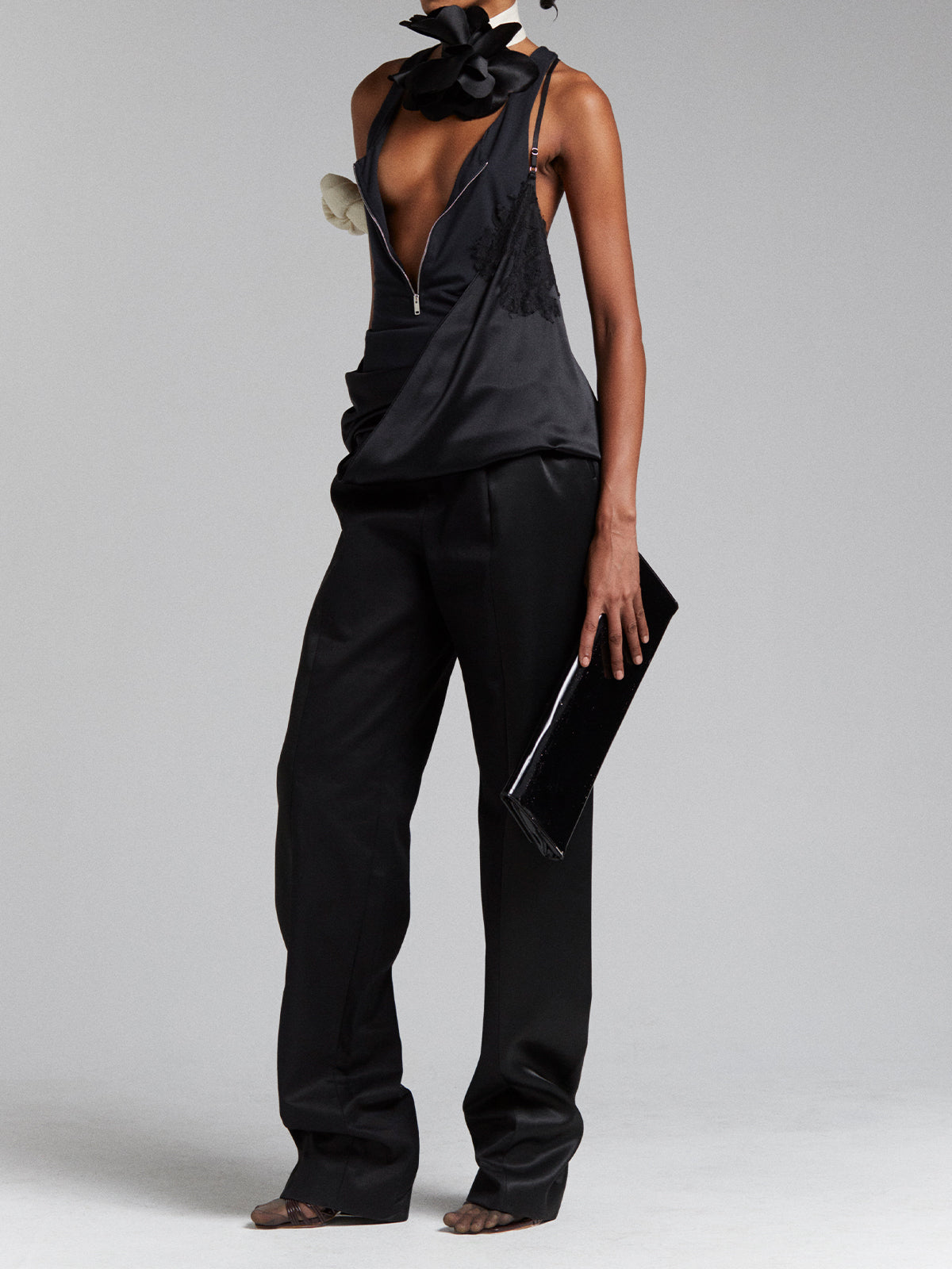 LAYERED TANK IN BLACK