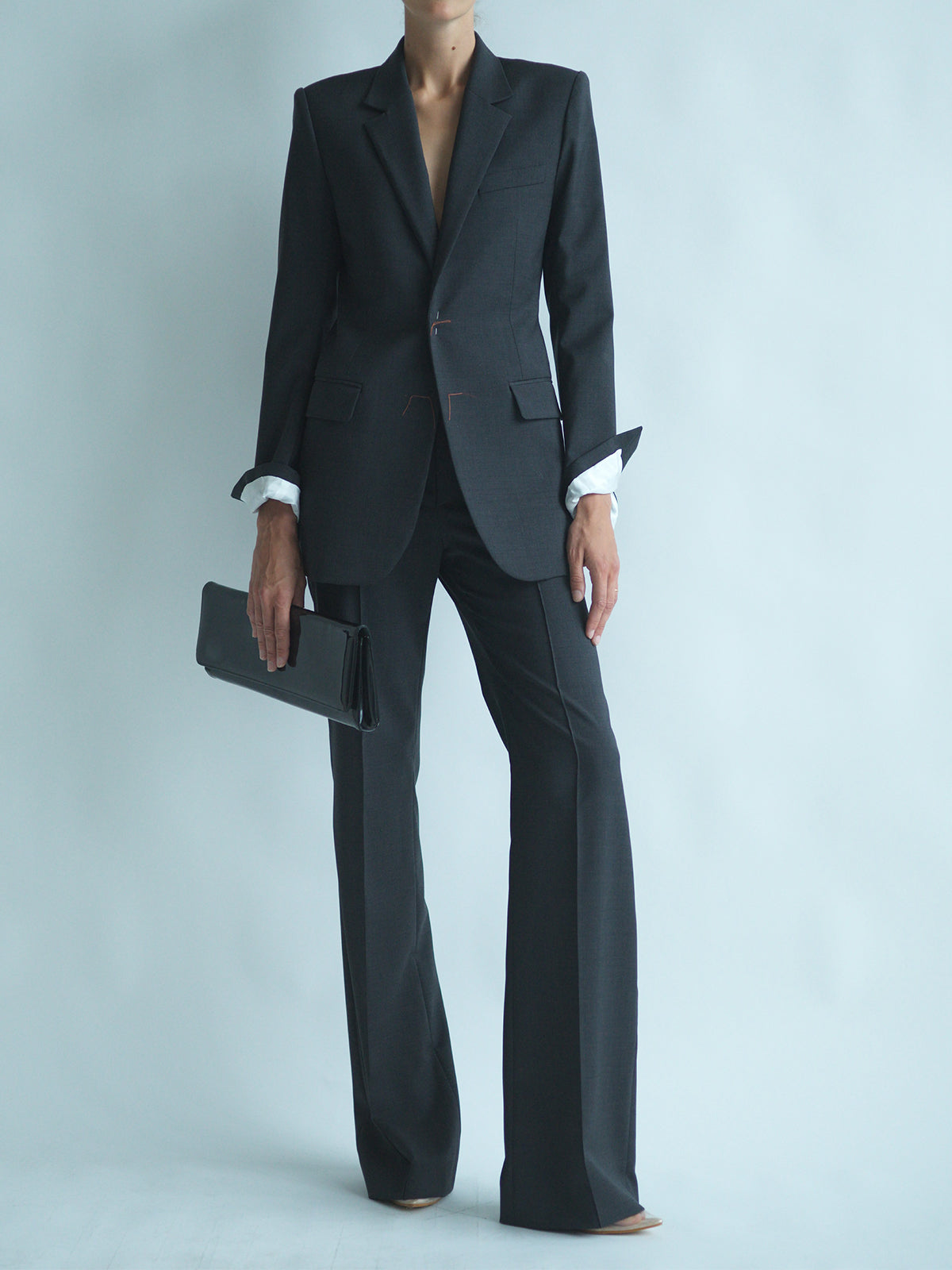 SLIM BLAZER IN CHARCOAL