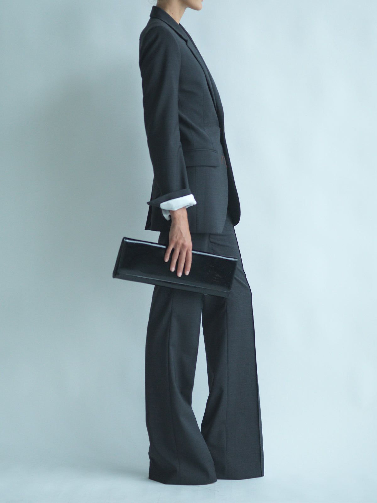 SLIM BLAZER IN CHARCOAL
